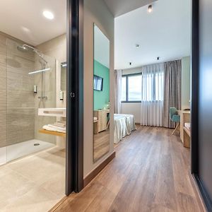 Habitación con 2 Camas Individuales